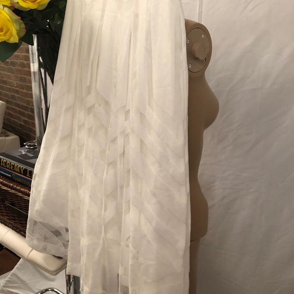 Mid Length Chevron Pattern Skirt - Picture 4 of 6